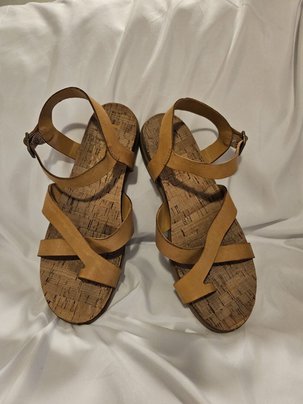 Kork-Ease Mustard Yellow Strappy Flat Sandals Womens US 11